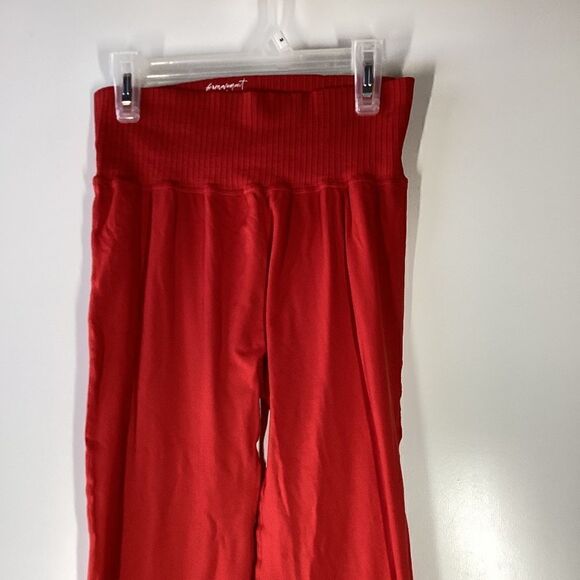 Free People Good Karma Red High Waisted Flare Leggings Women’s Size M/L - Picture 3 of 9